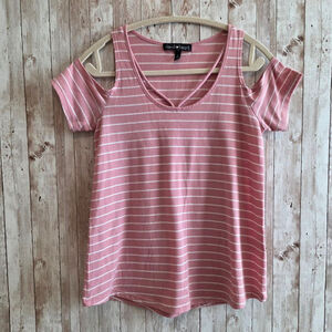 Women's Derek Heart Top Size S Pink Striped
